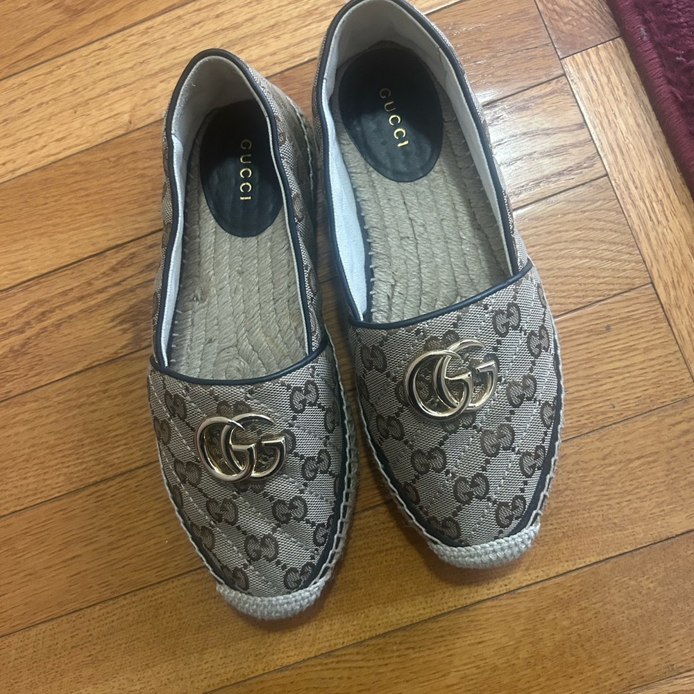 Gucci Women's Beige Espadrille Shoes